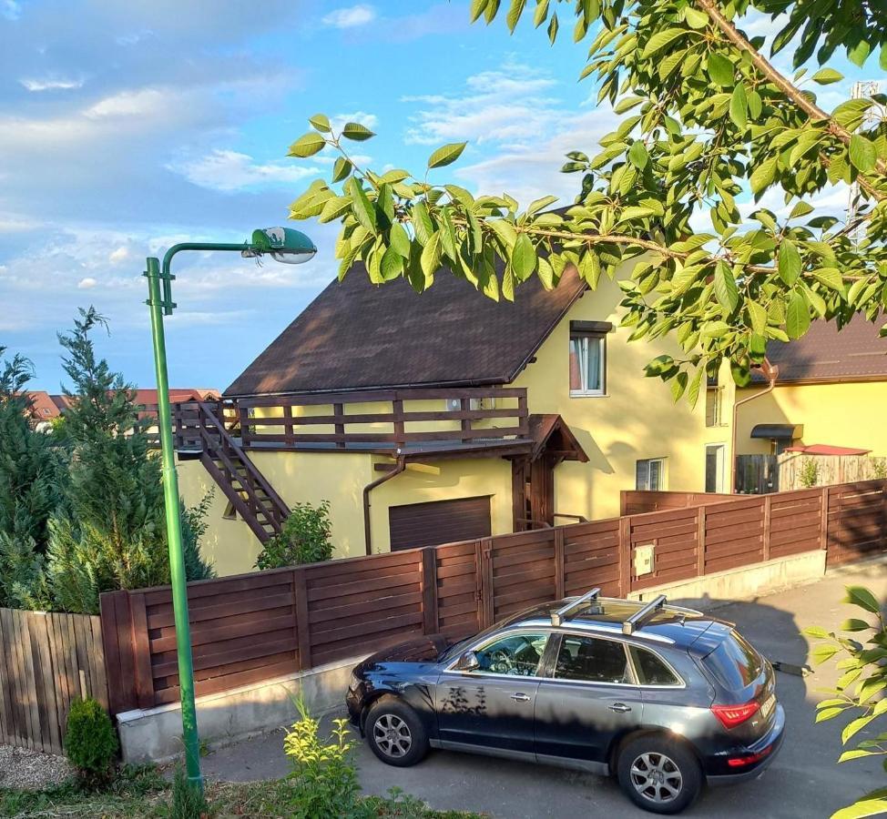 Casa Merilor I & II ブラショフ エクステリア 写真
